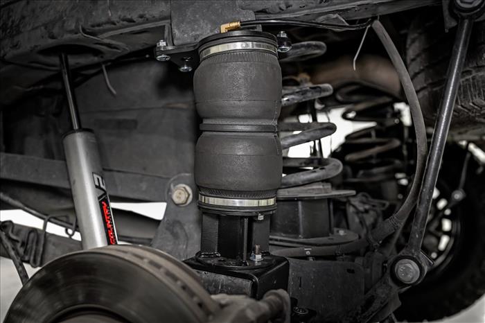 Air Spring Kit w/compressor Ram 2500 4WD (2014-2025) Rough Country