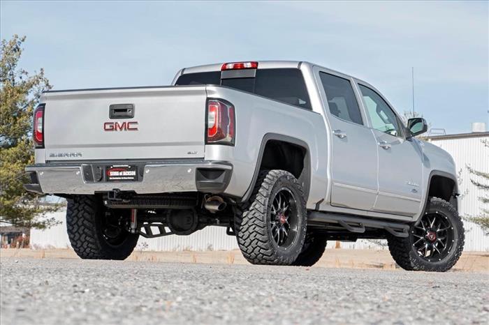 3.5 Inch Lift Kit Cast Steel LCA Silverado/Sierra 1500 (14-18 & Classic) Rough Country