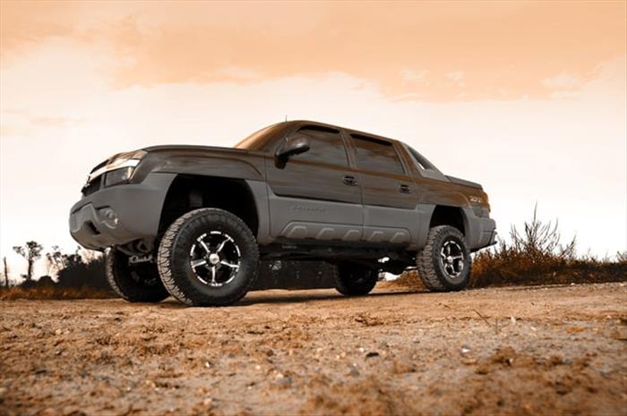 6 Inch Lift Kit NTD V2 Chevy Avalanche (02-06)/Suburban 1500 (00-06) Rough Country