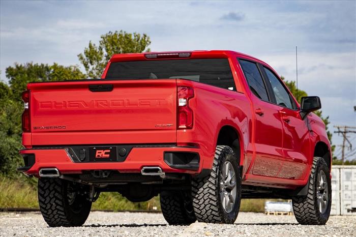 3.5 Inch Lift Kit Vertex/V2 Chevy Silverado 1500 2WD/4WD (2019-2024) Rough Country