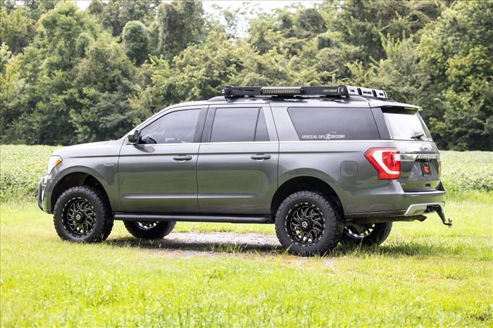 3 Inch Lift Kit UCA M1 Struts Red Ford Expedition 4WD (2018-2024) Rough Country
