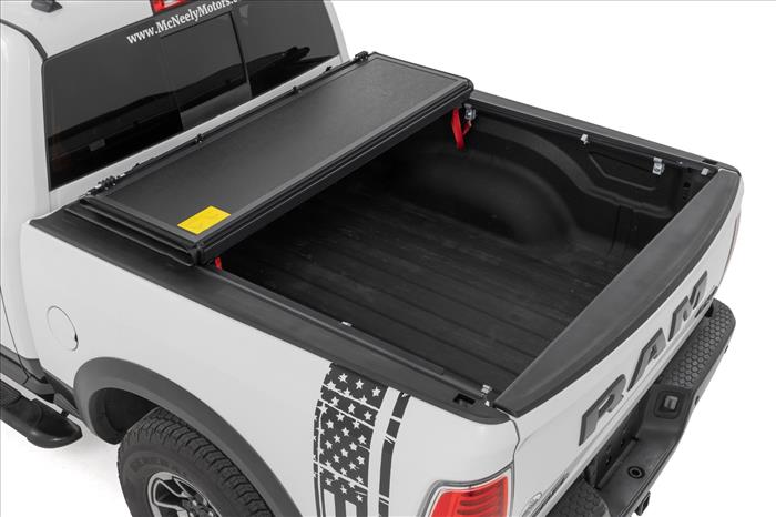 Hard Low Profile Bed Cover 5 Foot 7 Inch Bed No Rambox Ram 1500 2WD/4WD (2009-2018 & Classic) Rough Country