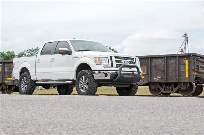 3 Inch Lift Kit N3 Struts Ford F-150 4WD (2009-2013) Rough Country