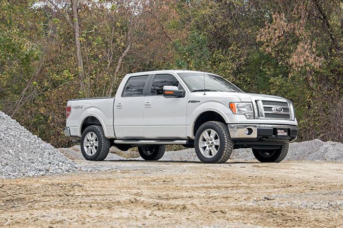2 Inch Lift Kit Alum RR N3 Ford F-150 2WD/4WD (2009-2013) Rough Country