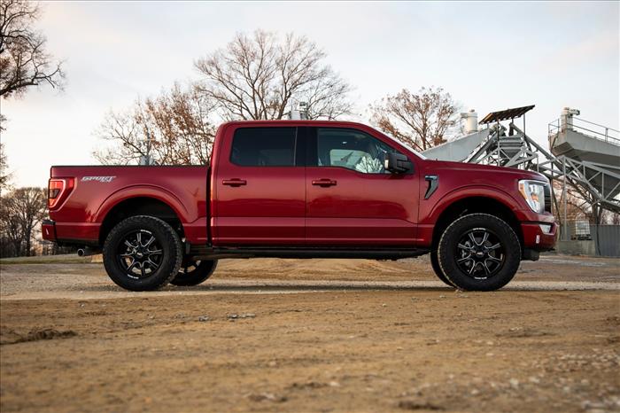 2 Inch Lift Kit Molded RR N3 Ford F-150 2WD/4WD (2021-2026) Rough Country