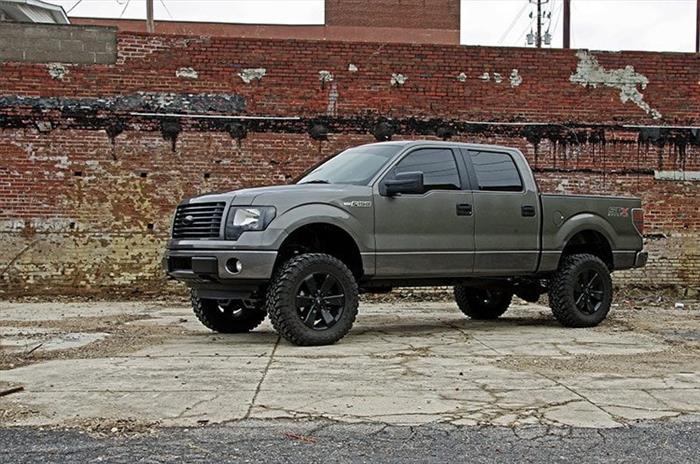 6 Inch Lift Kit N3 Struts Ford F-150 4WD (2011-2013) Rough Country