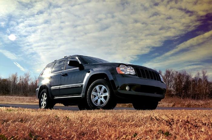 2 Inch Lift Kit Jeep Grand Cherokee WK 2WD/4WD (2005-2010) Rough Country