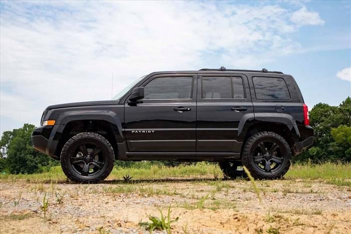 2 Inch Lift Kit Jeep Compass (07-16)/Patriot (10-17) 4WD Rough Country