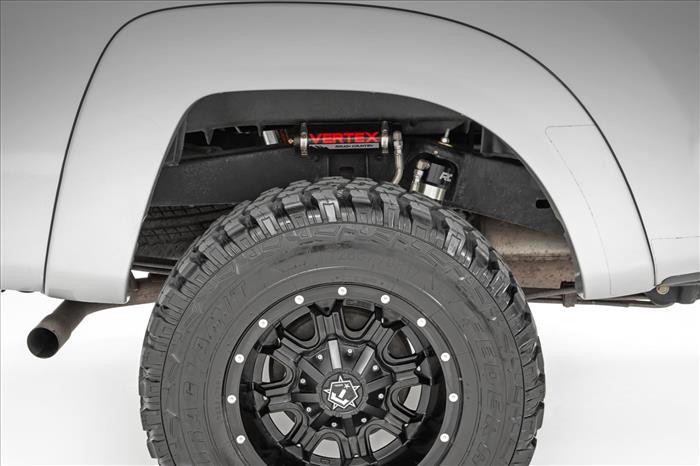Vertex 2.5 Reservoir Rear Shocks 6-7 Inch Toyota Tacoma 2WD/4WD (2005-2023) Rough Country