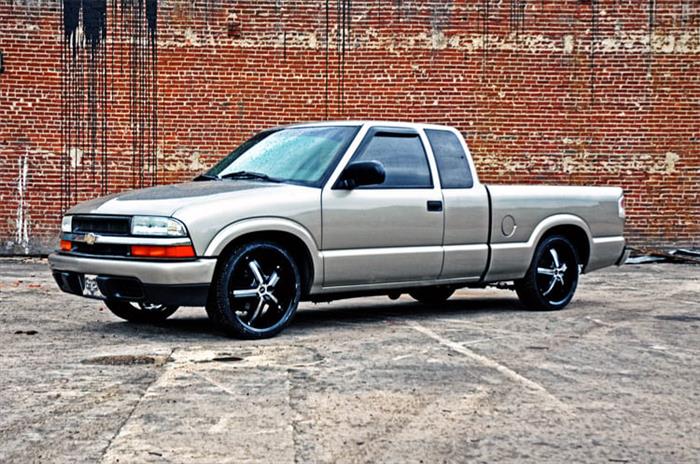 Lowering Kit 2 Inch FR 2.5 Inch RR Chevy/GMC Blazer/S10 Blazer/Sonoma 2WD Rough Country