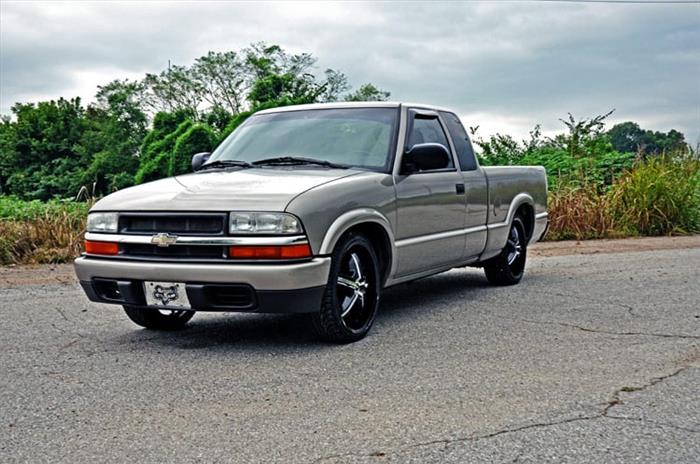 Lowering Kit 2 Inch FR 2.5 Inch RR Chevy/GMC Blazer/S10 Blazer/Sonoma 2WD Rough Country