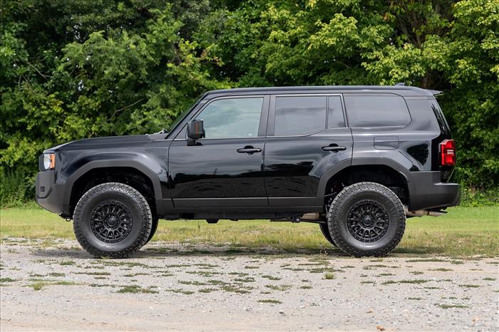 3.5 Inch Lift Kit N3 w/ Rear Shocks Toyota Land Cruiser 4WD (2024-2026) Rough Country