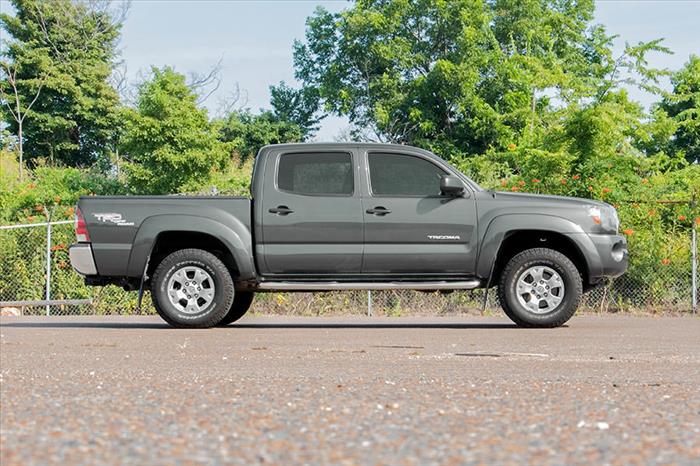 2 Inch leveling Kit Aluminum Toyota Tacoma 2WD/4WD (2005-2023) Rough Country