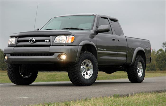 2.5 Inch Lift Kit Toyota Tundra 2WD/4WD (2000-2006) Rough Country
