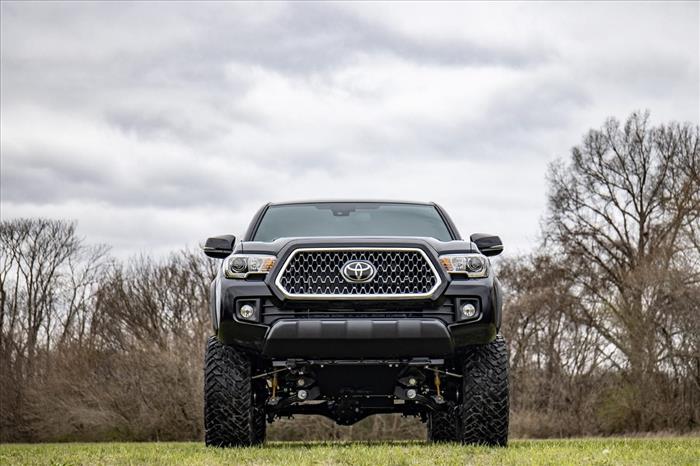 6 Inch Lift Kit Vertex Toyota Tacoma 2WD/4WD (2016-2023) Rough Country