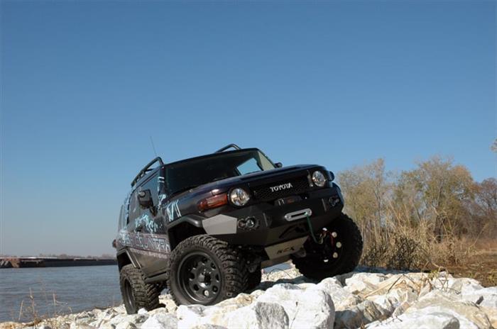 6 Inch Lift Kit Toyota FJ Cruiser 2WD/4WD (2007-2009) Rough Country