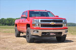 2.5 Inch Lift Kit Alu/Cast Steel N3 Strut Silverado/Sierra 1500 (07-18) Rough Country