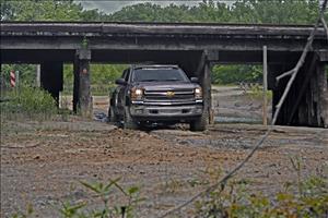 6 Inch Lift Kit M1 Struts/M1 Silverado/Sierra 1500 4WD (07-13) Rough Country