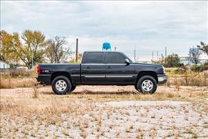 1.5-2 Inch Lift Kit V2 Silverado/Sierra 1500 4WD (1999-2006 & Classic) Rough Country