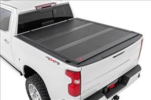 Hard Low Profile Bed Cover 6 Foot 7 Inch Bed Chevy/GMC Sierra 1500 (19-26)/Silverado 1500 (19-26) Rough Country