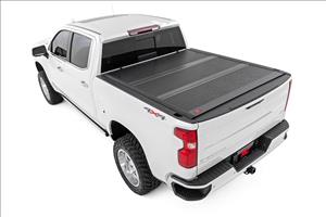 Hard Low Profile Bed Cover 6 Foot 7 Inch Bed Chevy/GMC Sierra 1500 (19-26)/Silverado 1500 (19-26) Rough Country