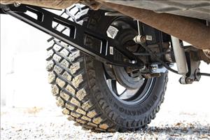 Traction Bar Kit 0-3 Inch Lift Ford F-250 Super Duty 4WD (2008-2016) Rough Country
