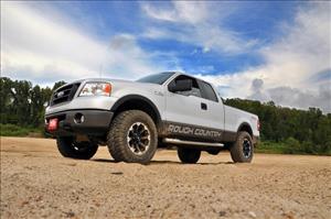 2.5 Inch Lift Kit N3 Struts/N3 Ford F-150 4WD (2004-2008) Rough Country