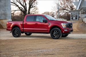 2 Inch Lift Kit Vertex/V2 Ford F-150 4WD (2021-2026) Rough Country