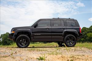 2 Inch Lift Kit N3 Struts Jeep Compass (07-16)/Patriot (10-17) Rough Country