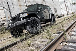 2.5 Inch Lift Kit Coils Jeep Wrangler Unlimited 2WD/4WD (2007-2018) Rough Country
