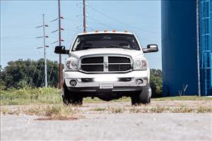 LED Light Kit Bumper Mount 20 Inch Black Single Row White DRL Ram 2500 (03-18)/3500 (03-18) Rough Country