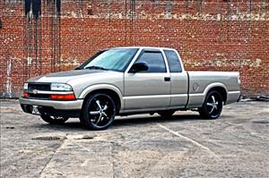 Lowering Kit 2 Inch FR 2.5 Inch RR Chevy/GMC Blazer/S10 Blazer/Sonoma 2WD Rough Country
