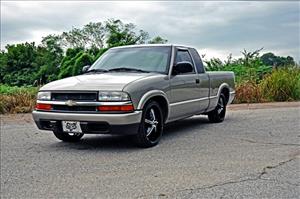 Lowering Kit 2 Inch FR 2.5 Inch RR Chevy/GMC Blazer/S10 Blazer/Sonoma 2WD Rough Country
