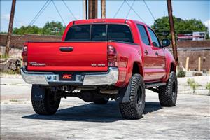 3.5 Inch Lift Kit Red UCA Vertex/V2 w/ Rear Leaf Springs Toyota Tacoma 2WD/4WD (2005-2023) Rough Country