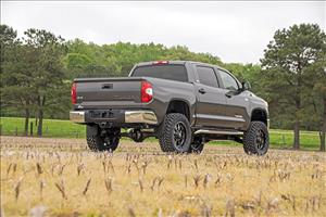 6 Inch Lift Kit Toyota Tundra 2WD/4WD (2007-2015) Rough Country