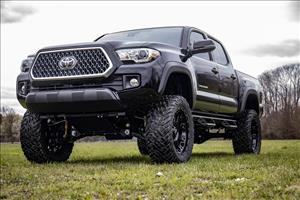 6 Inch Lift Kit Toyota Tacoma 2WD/4WD (2016-2023) Rough Country