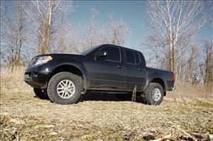 2.5 Inch Leveling Kit Nissan Frontier (05-26)/Xterra (05-15) Rough Country