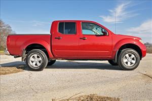 2.5 Inch Leveling Kit Red Spacers Front Nissan Frontier (05-26)/Xterra (05-15) Rough Country