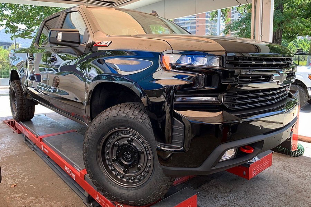 Chevrolet Silverado Black Rhino Armory