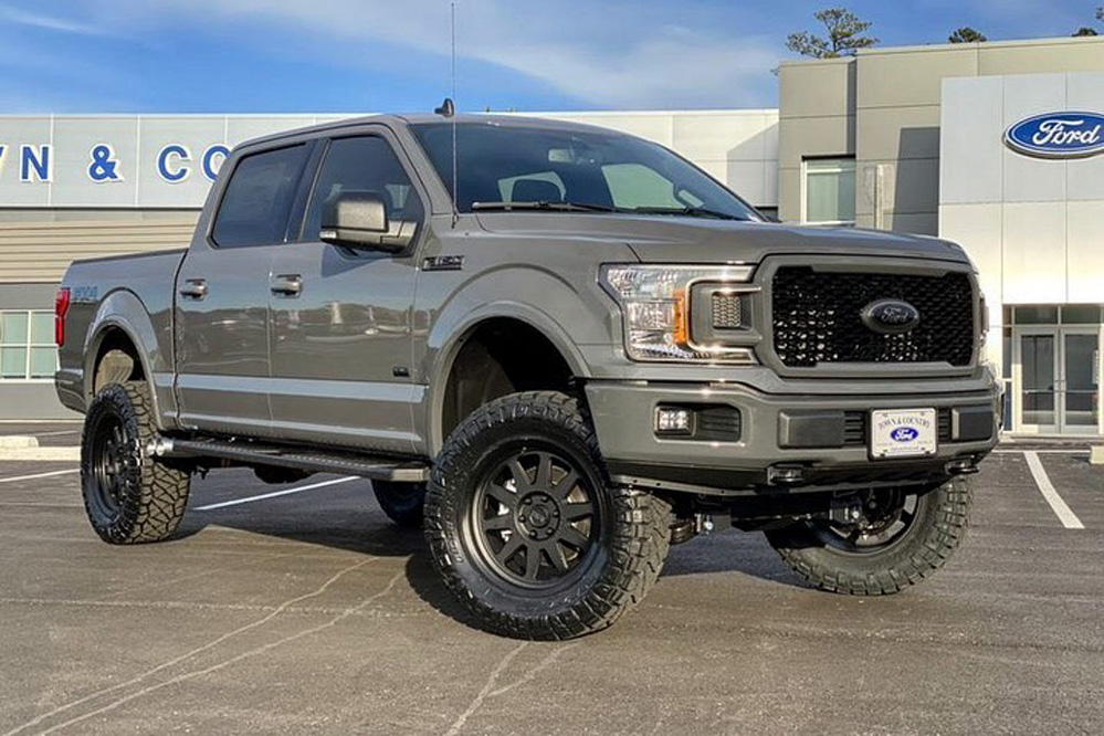 Ford F150 Black Rhino Stadium