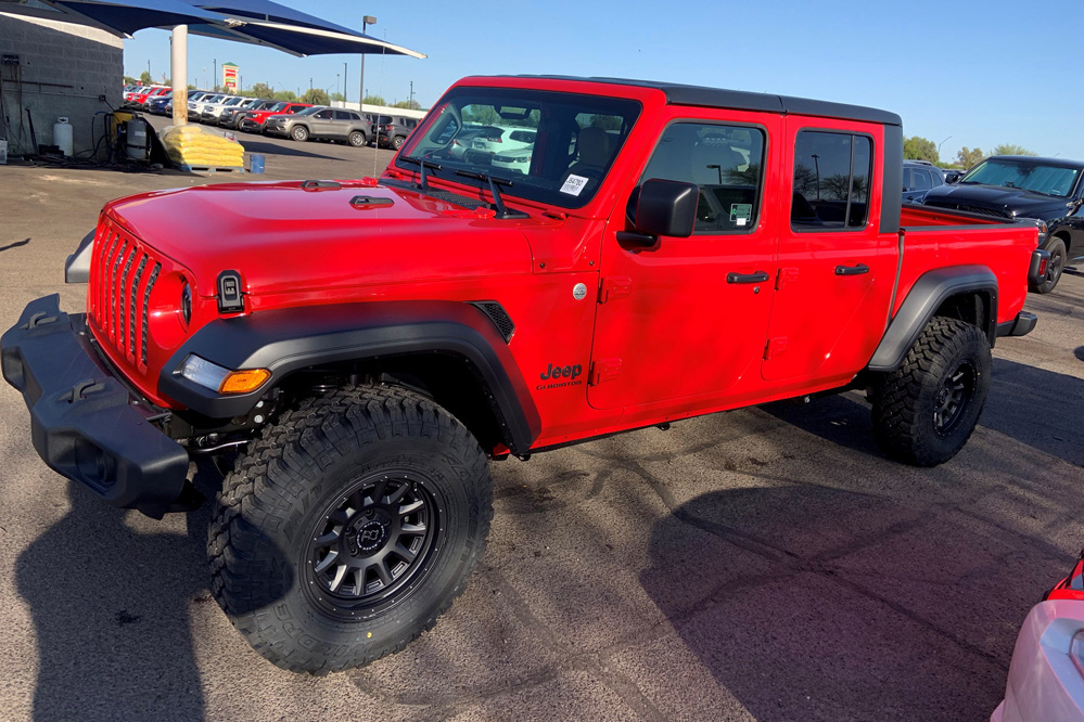 Jeep Gladiator Black Rhino Dugger