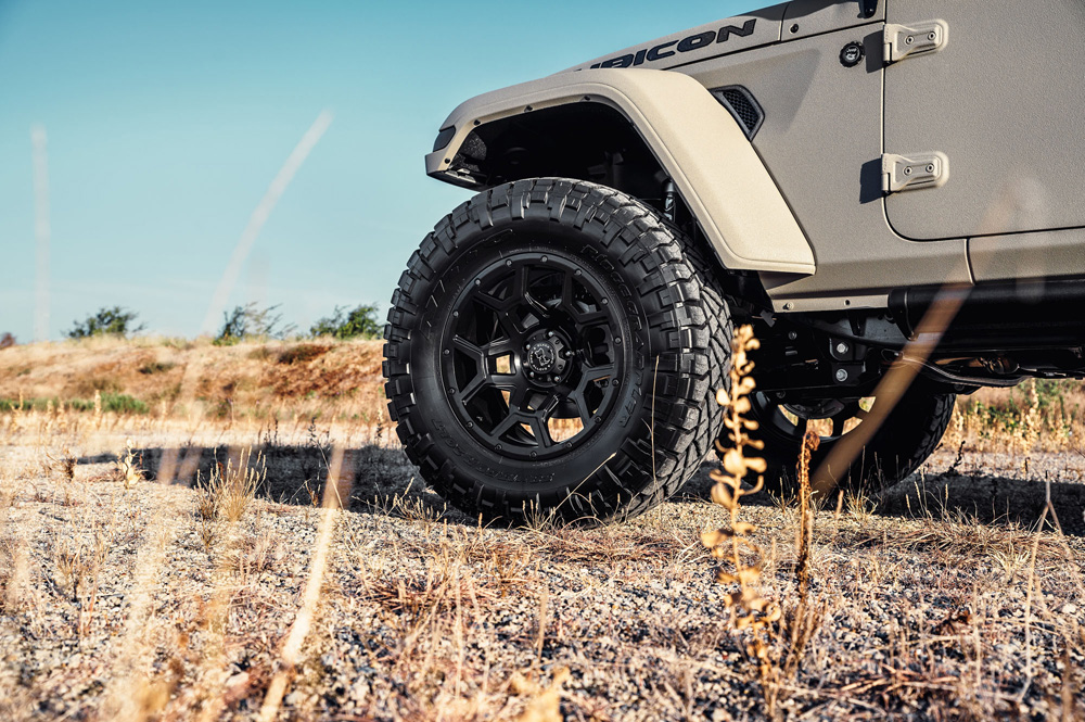 Jeep Gladiator Black Rhino Overland