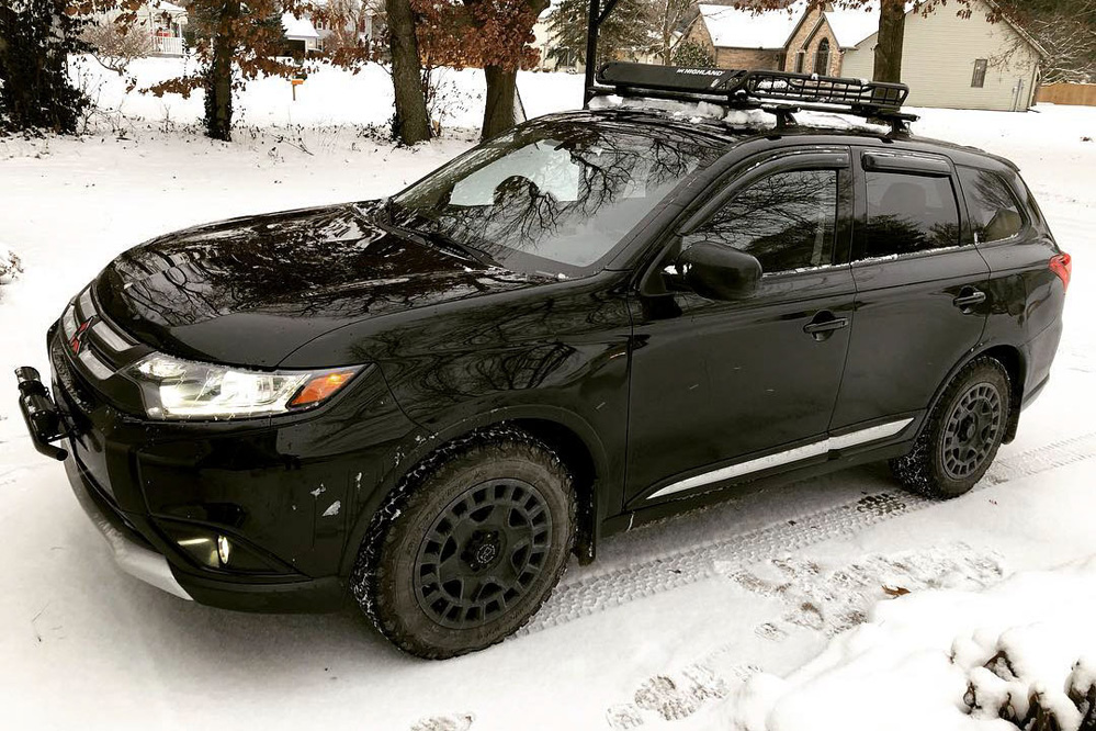 Mitsubishi Overlander Black Rhino York