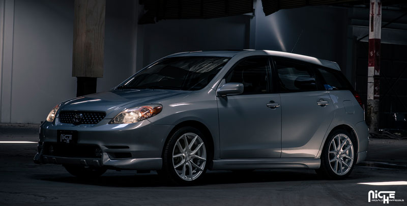 Toyota Matrix Niche Sport Series Targa - M131