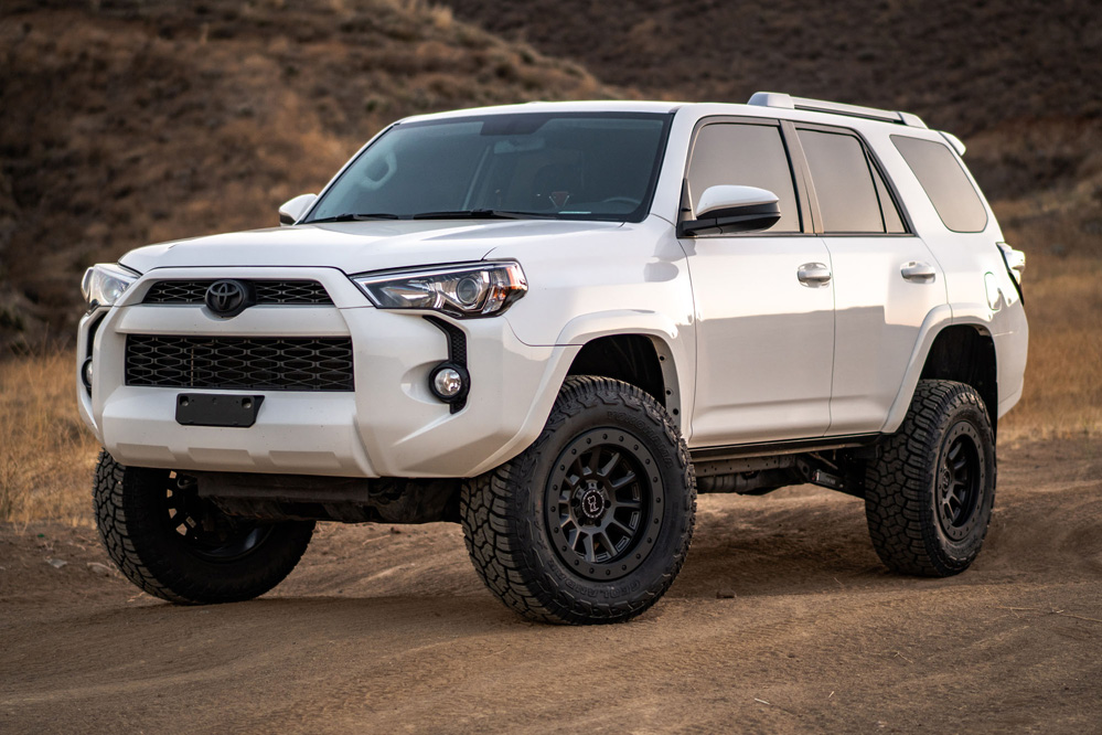 Toyota 4Runner Black Rhino Dugger