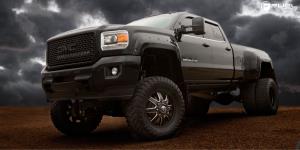 GMC Denali HD Dual Rear Wheel