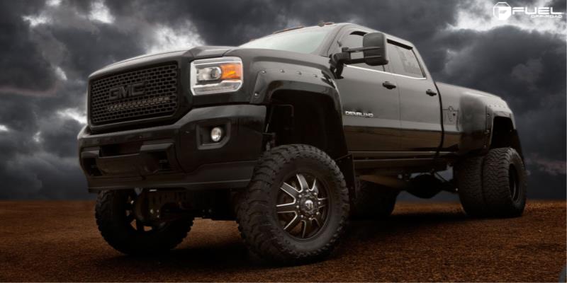 GMC Denali HD Dual Rear Wheel Fuel Dually Wheels Maverick Dually Front - D538 8 Lug