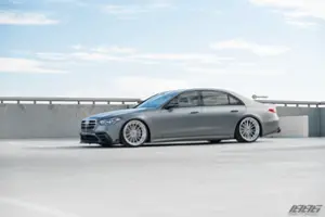 Mercedes-Benz S580 Thumbnail