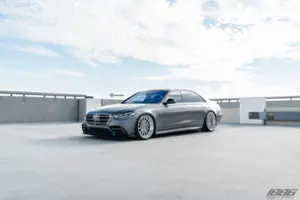 Mercedes-Benz S580 Thumbnail