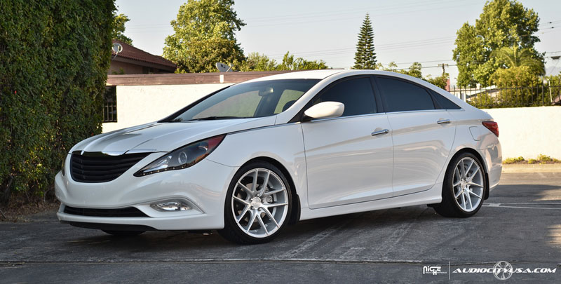 Hyundai Sonata Niche Sport Series Targa - M131